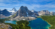 Canada, Mount Assiniboine Provincial Park, Wedgwood Peak And Cerulean Lake From Nublet
