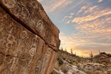 USA, Arizona, Tucson, Saguaro National Park, Hohokam Petroglyph