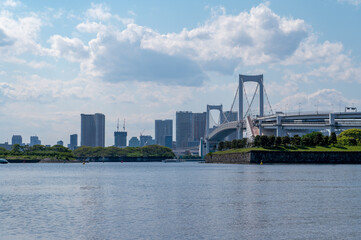 Wall Mural - 東京都港区台場から見た東京湾を望む都市景観