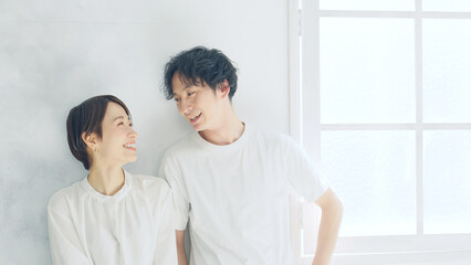 Leinwandbilder - 爽やかなカップル　美容イメージ