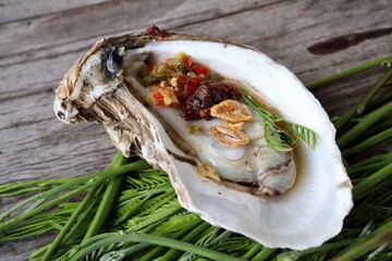 Canvas Print - Fresh oyster and shell seafood and salad Thai style