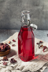 Canvas Print - Homemade Sweet Hibiscus Tea Simple Syrup