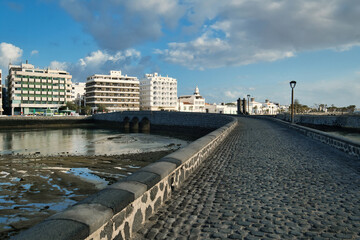 Poster - Punta de la Lagarta bridge of Arrecife town. Canaries, Lanzarote Island. Spain