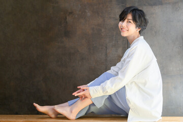 Poster - Portrait of a woman smiling happily