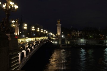 Wall Mural - bridge over the river at night