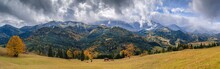 The Panorama Of Chornogora Mountain Chain Form The Alpine Meadow 