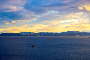 Canvas Print - Seascape overlooking Avacha Bay in autumn. Kamchatka