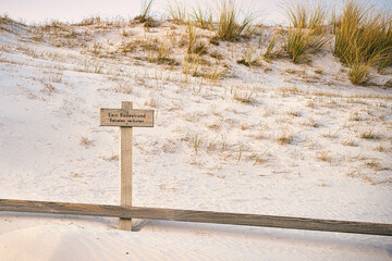 Sign, bathing prohibited, trespassing prohibited, in the national park, on the Darß.