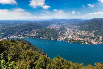 Poster - Panoramic view of lake Como in Italy