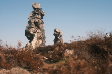 Wall Mural - Steinmassiv aus Sandstein. Teufelsmauer Weddersleben im Harz