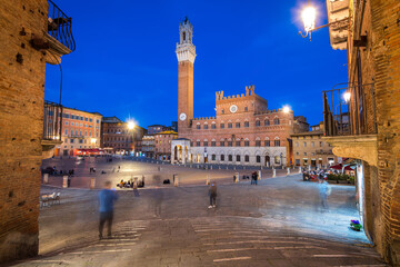 Wall Mural - views of mangia tower in siena, italy