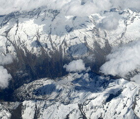 Canvas Print - survol des alpes en mai