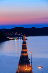 日没後の角島大橋　山口県下関市　
Tsunoshima Bridge after sunset. Yamaguchi-ken Shimonoseki city.