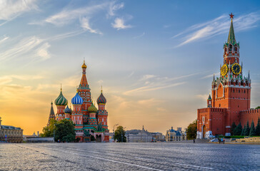 Wall Mural - saint basil's cathedral, spasskaya tower and red square in moscow, russia. architecture and landmark