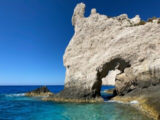 arco sul mare