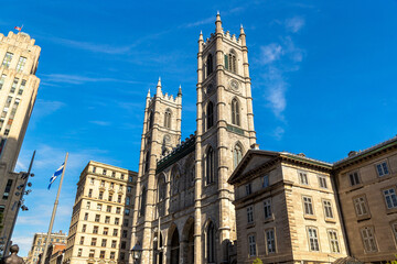 Wall Mural - The Basilica of Notre-Dame in Montreal