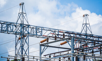 High voltage electric power plant current distribution substation