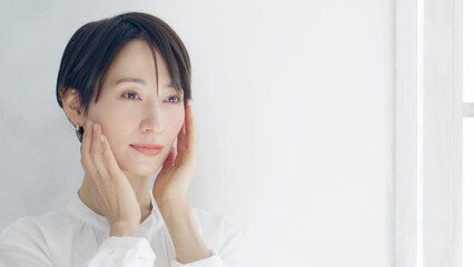 Poster - ミドル女性の美容イメージ