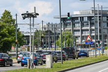 Circulation Radar Camera Lecture Plaque Auto Voiture Entree Ville Bruxelles Belgique Vitesse Environnement Carbone