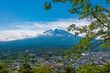 山梨県河口湖にある天上山公園頂上からの富士山　6月初旬