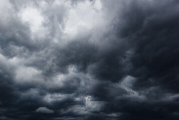Aufkleber - The dark sky with heavy clouds converging and a violent storm before the rain.Bad or moody weather sky and environment. carbon dioxide emissions, greenhouse effect, global warming, climate change.