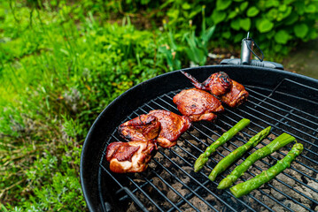 grilled chicken with asparagus and peppers