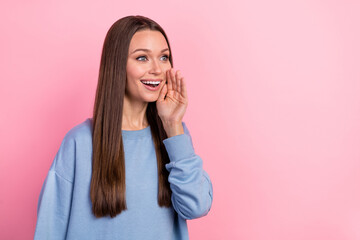 Poster - Portrait of attractive girly cheerful girl saying good news copy space isolated over pink pastel color background