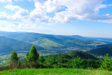 View From Mount Makovitsa In Western Ukraine. Landscape On Mountains And Forests. Ukraine, Yaremche