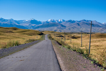 Wall Mural - road in the mountains