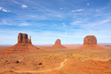 Fototapeta  - scenic view to the butte in monument valley, USA