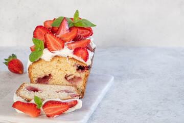 Wall Mural - Pound or loaf cake with strawberry. Delicious summer dessert.