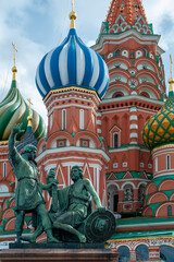 Wall Mural - Monument to Minin and Pozharsky, Cathedral of Vasily the Blessed. Moscow.