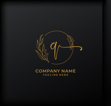 Q Letter Logo. Gold Letter Design Vector with Golden Luxury Colors