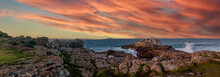 Panoramic View Of The Famous Hermanus Cliff In A Beautiful Sunset Overlooking The Famous South African Atlantic Ocean, And From Where You Can See An Endless Number Of Whales.