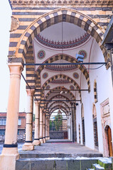 Poster - The terrace of Fatih Pasha Kursunlu Mosque in Diyarbakir, Turkey