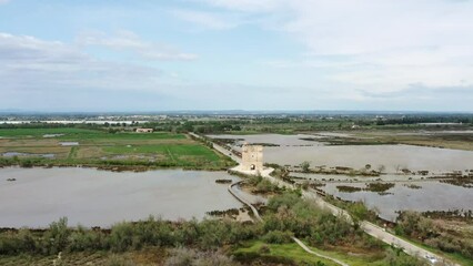 Canvas Print - vue aérienne La Tour Carbonnière en Petite Camargue. Saint-Laurent-d'Aigouze. Près d'Aigues-Mortes. France, Gard, région Occitanie.	