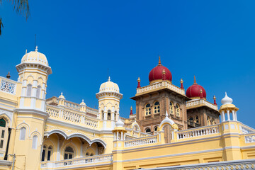 Wall Mural - Mysore Palace is a historical palace and a royal residence at Mysore in the Indian State of Karnataka. It is now the second most visited tourist attraction in India, only after Taj Mahal.