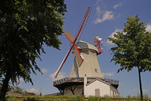 The Arberger Mühle , Which Is Located In The Middle Of The Old Village Center Of Arbergen, Can Be Seen From Far Away.