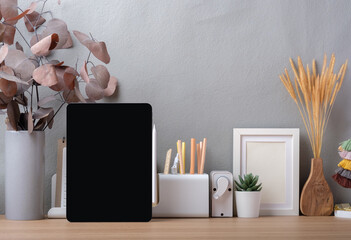 Aufkleber - Blank screen tablet on working desk decor with stationery at home