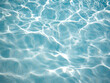 agua en una piscina 