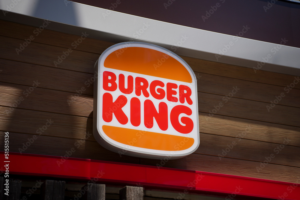 バーガーキング 企業の看板 ロゴマーク Stock Photo | Adobe Stock