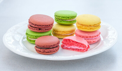 Sticker - Colorful macaroons