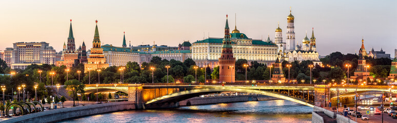 Wall Mural - Moscow Kremlin at dusk, Russia. Panoramic view of Moscow city center