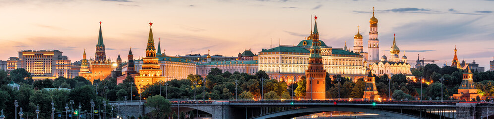 Wall Mural - Panoramic view of Moscow Kremlin at sunset, Russia