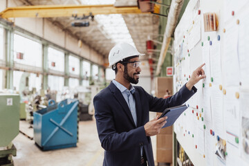 Wall Mural - Manager leader is making team training for technicians, supervisors, engineers. Safety at workplace training.