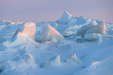 Wall Mural - winter arctic landscape. ice hummocks on the frozen sea in the arctic. cold frosty winter weather. h