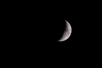 Wall Mural - quarter moon with black sky