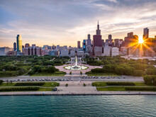 Aerial View Of Buckingham Fountain And Cityscape At Sunset, Chicago, Illinois, USA