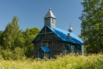 Canvas Print - Rubeniski blue Old Believers Church in sunny summer day, Latvia.