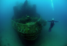 Underwater Ship Wreck , Scuba Diver , Venezuela